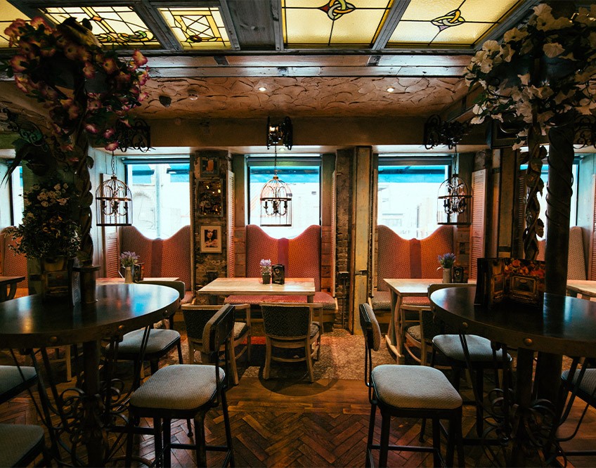 Image of the inside of The Tipsy Bird bar seating area