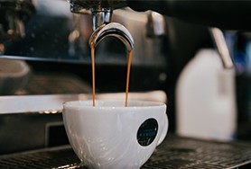 Image of the Gordon St Coffee - Edinburgh Coffee machine making coffee